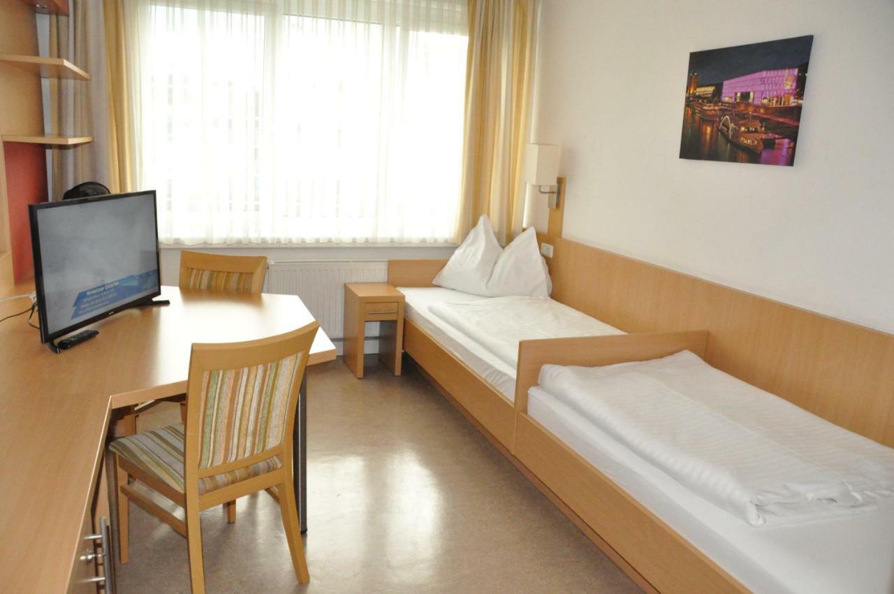 Auberge de jeunesse Kolpinghaus Linz Extérieur photo